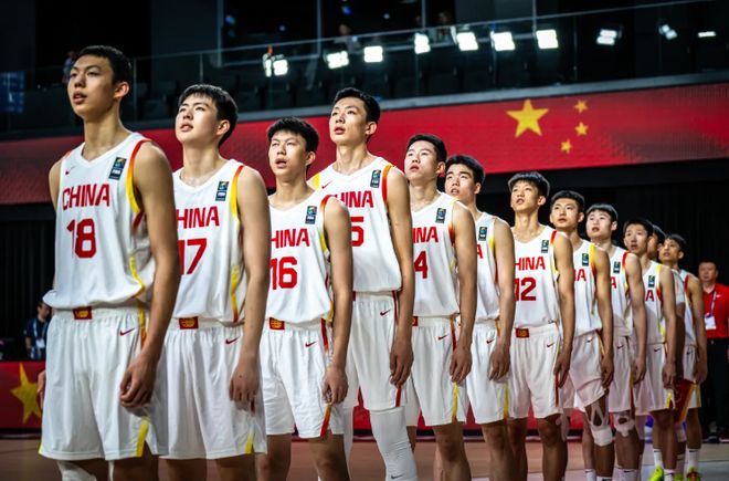 任务完成！科比遗孀瓦妮莎祝贺布伦森夺冠 回应黑曼巴昔日名言